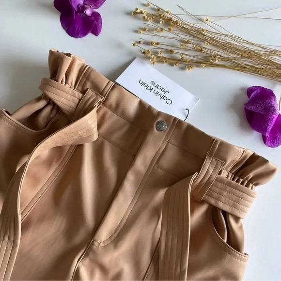 Calvin Klein Jeans Belted Faux Leather Shorts NWT - Picture 3 of 5